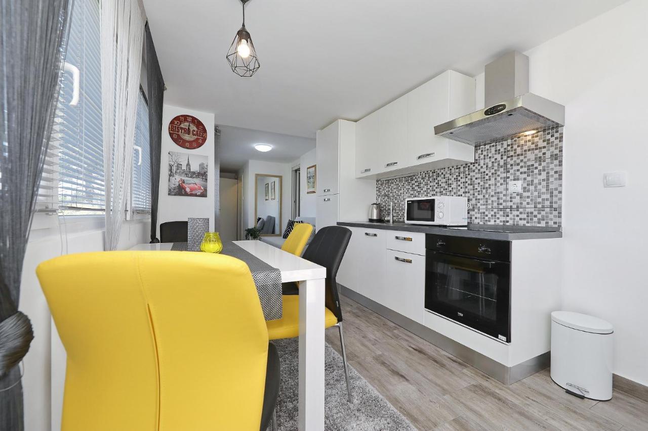 Apartmani Nella Vir Pokoj fotografie
